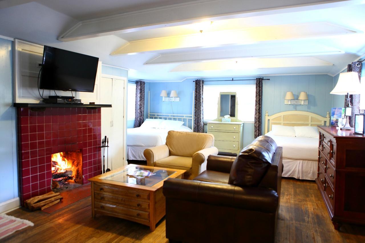 The Pines Cottages Woodfin Exteriör bild