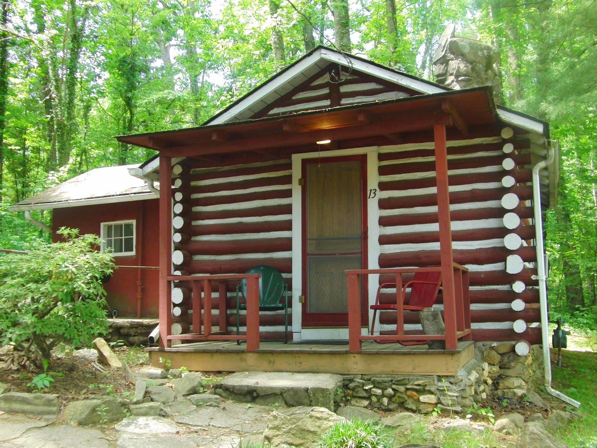 The Pines Cottages Woodfin Exteriör bild